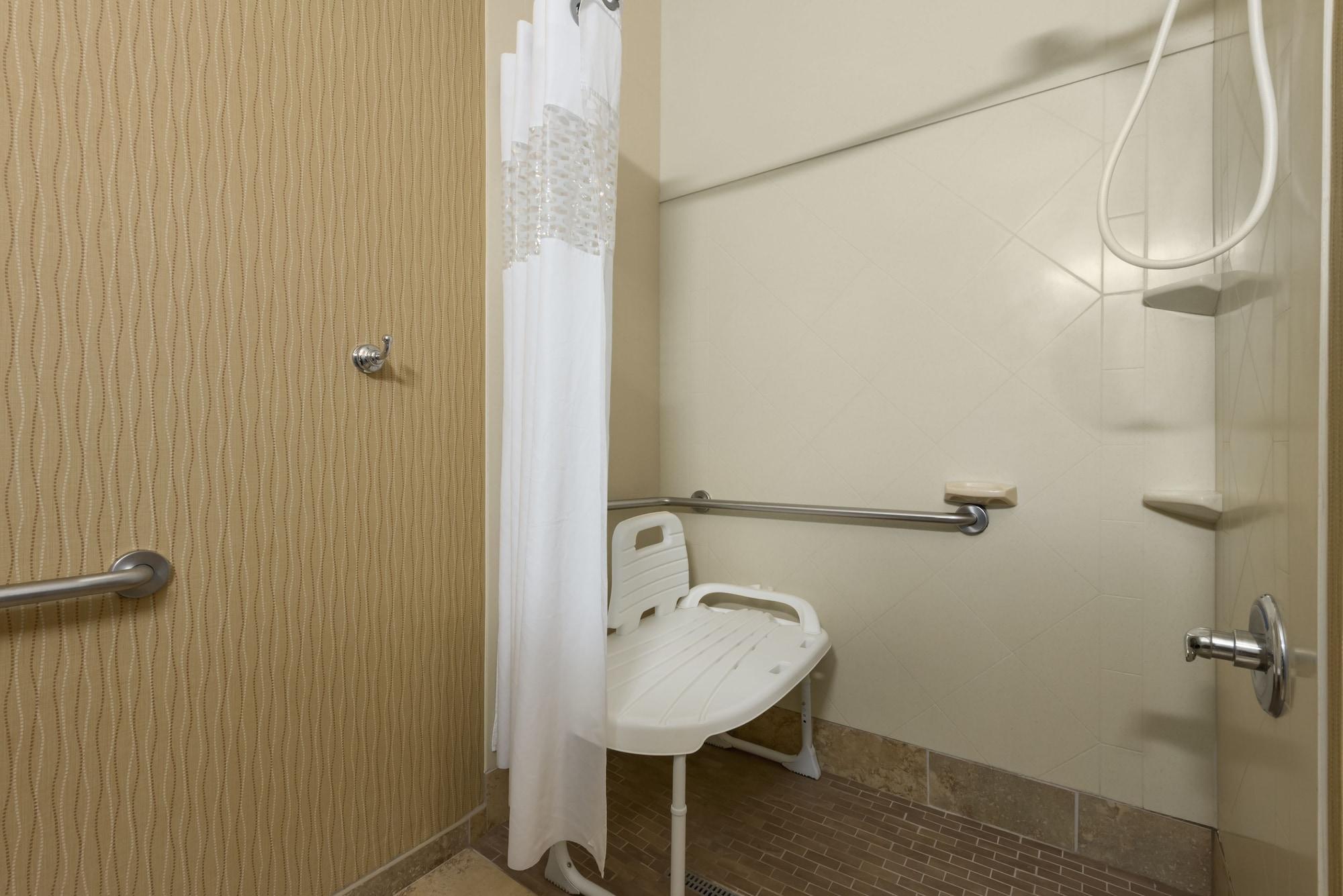 Hampton Inn Мерилвил Екстериор снимка