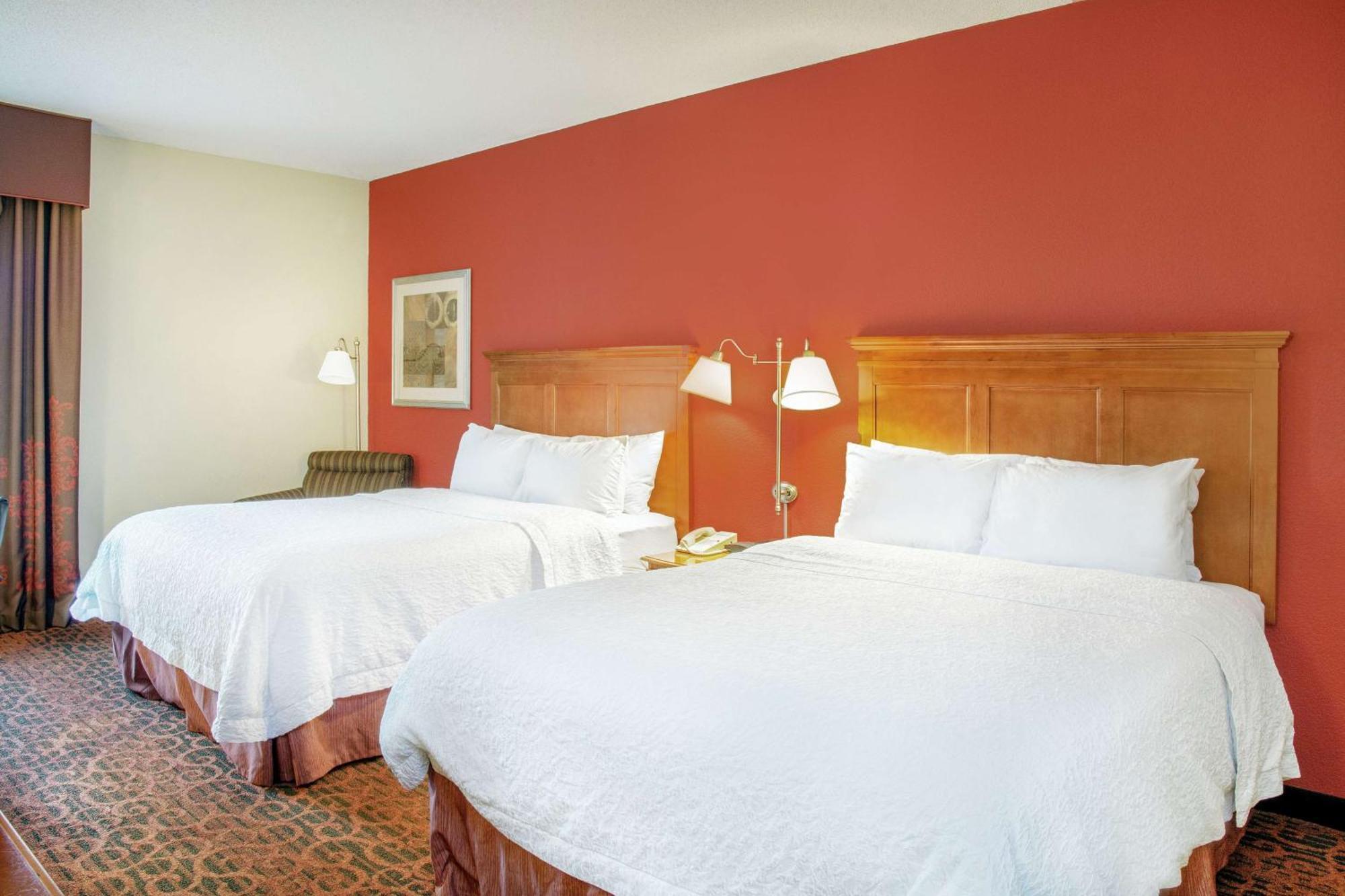 Hampton Inn Мерилвил Екстериор снимка