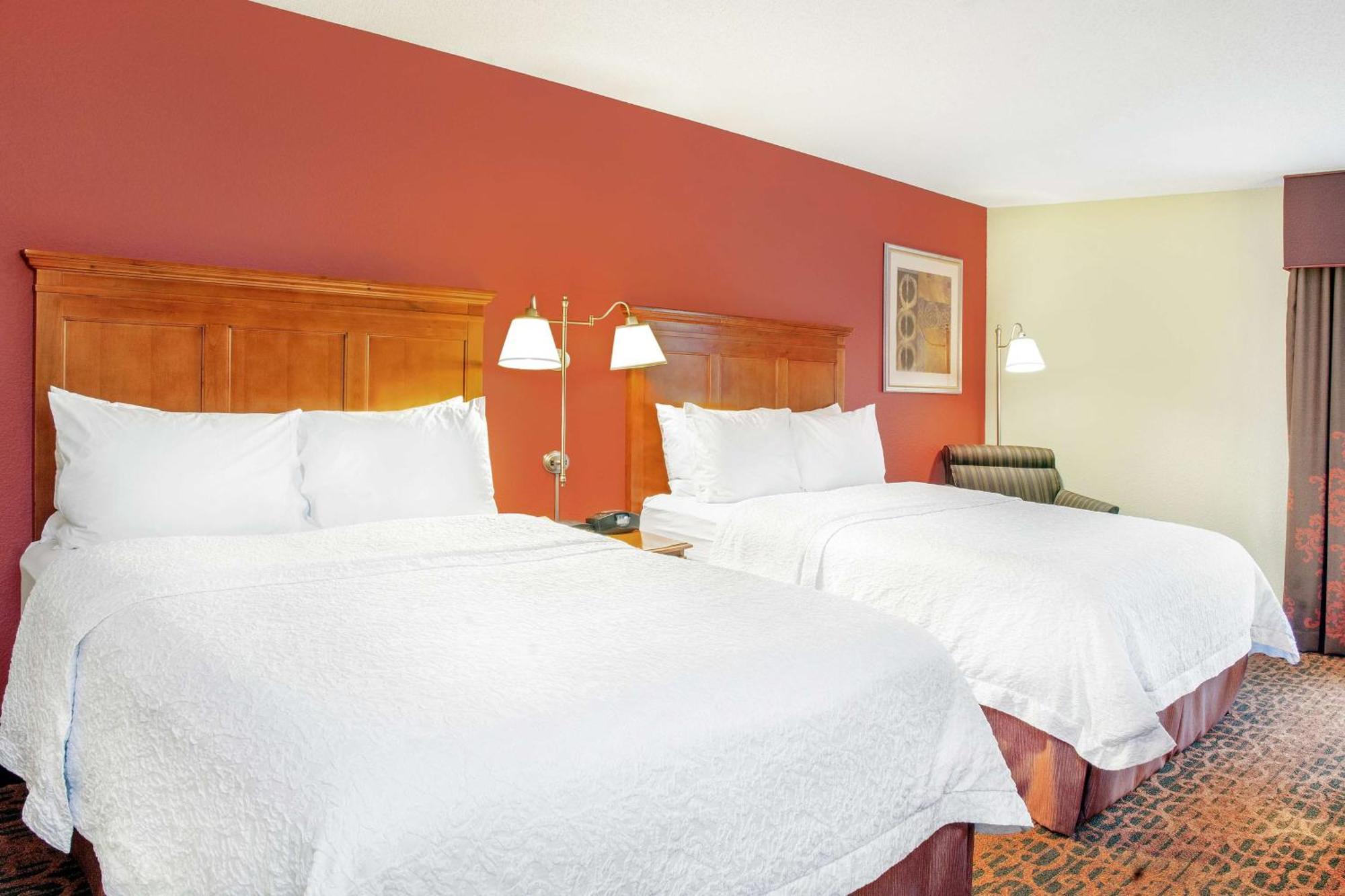 Hampton Inn Мерилвил Екстериор снимка